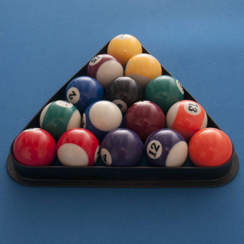 4-in-one-game-table-billiards-balls